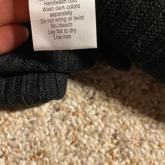 Nwt off shoulder shirt - Picture 5 of 5